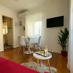 アパート Apartment Dubrovnik ドゥブロブニク
